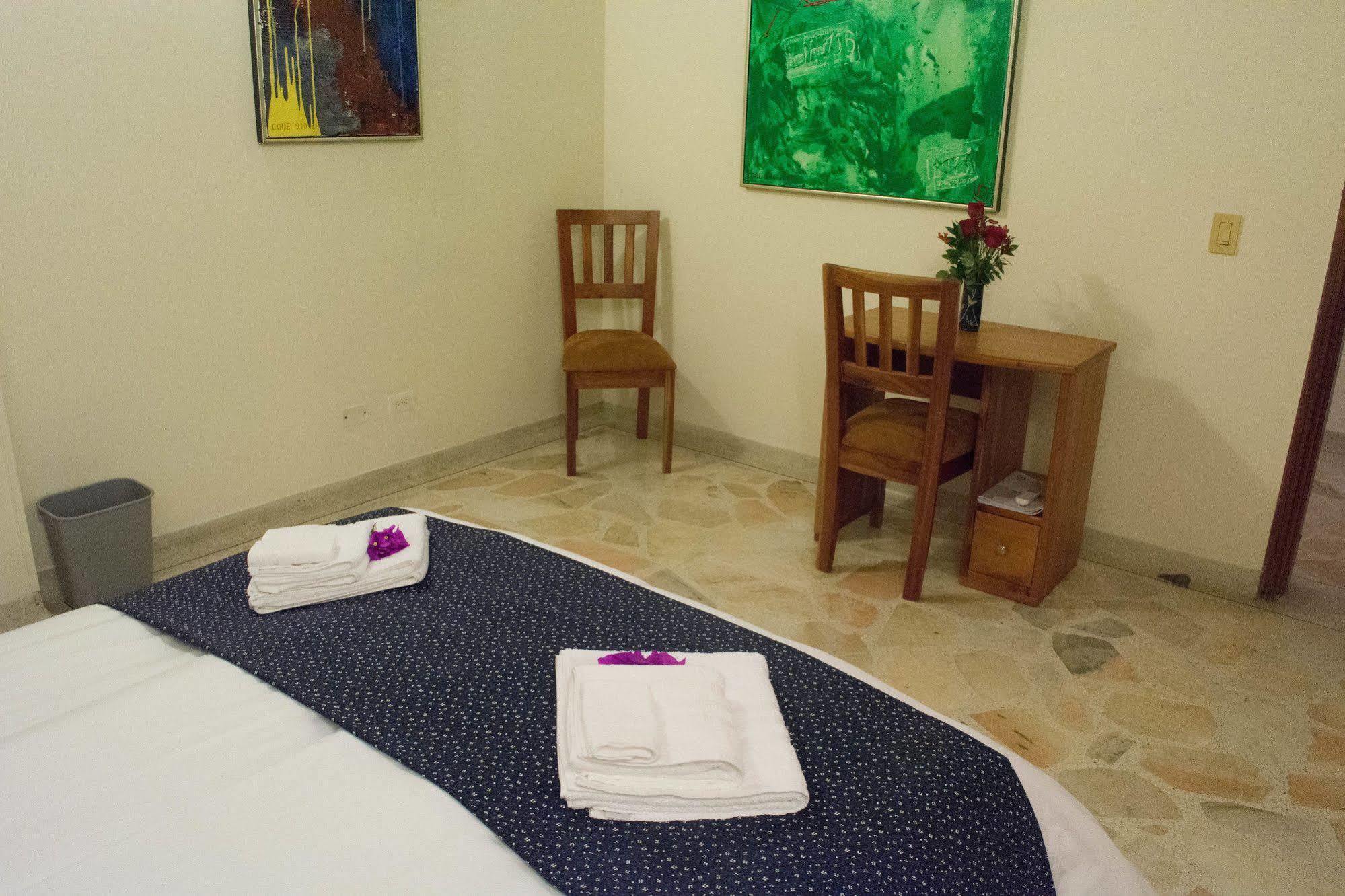 El Lugar Boutique Hotel Cerritos Екстер'єр фото